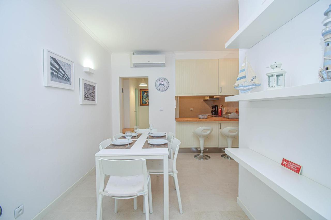 Central Family Apartment - 60 M From The Beach Кашкайш Экстерьер фото