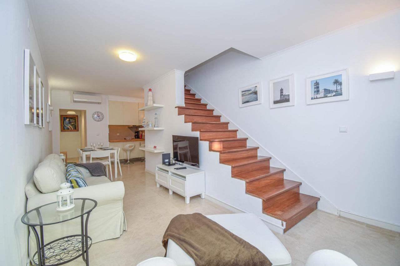 Central Family Apartment - 60 M From The Beach Кашкайш Экстерьер фото