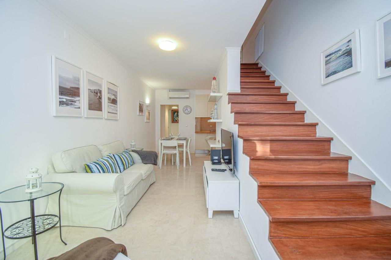 Central Family Apartment - 60 M From The Beach Кашкайш Экстерьер фото