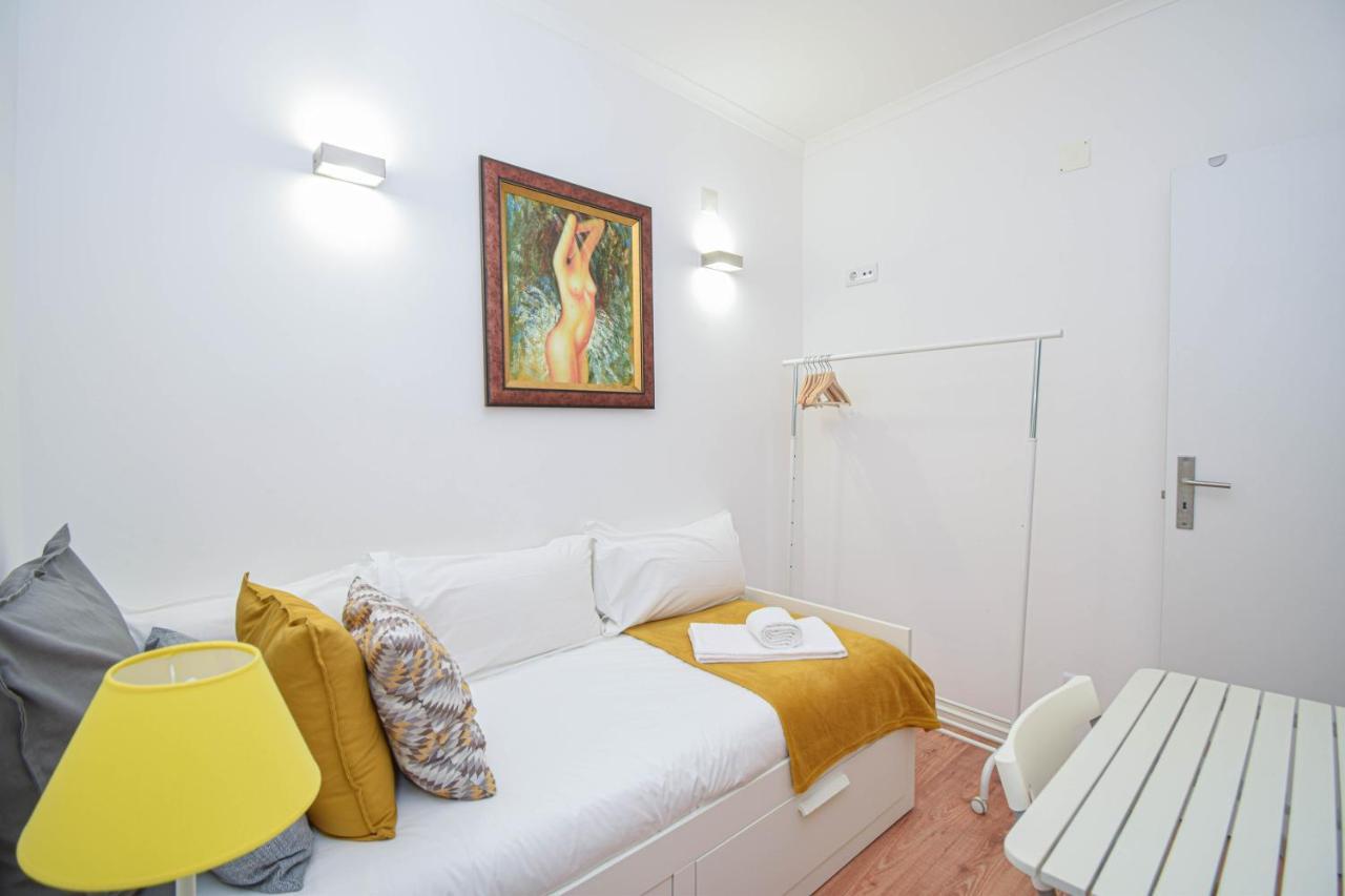 Central Family Apartment - 60 M From The Beach Кашкайш Экстерьер фото
